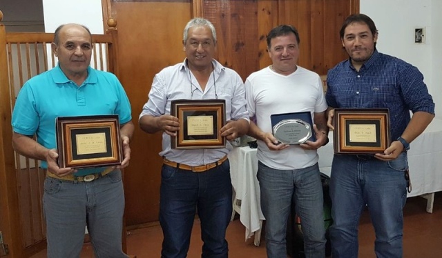 En Castelli entregan placas a empleados jubilados y reconocimientos a trabajadores