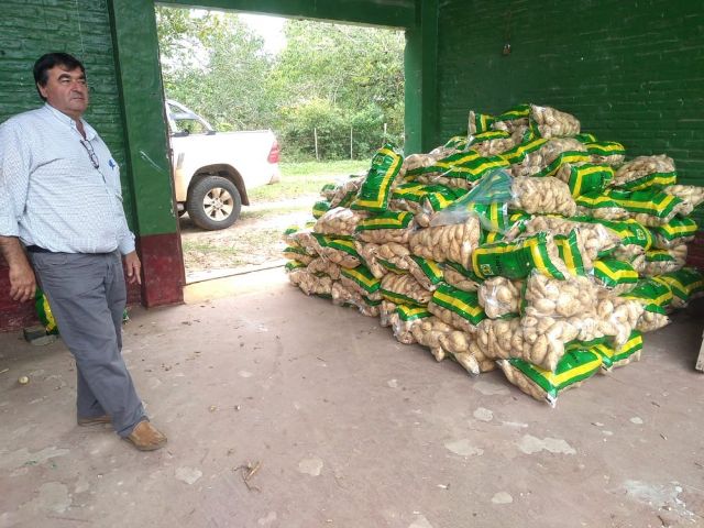 Donaron 20 toenladas de arroz y 800 bolsas de batatas para comedores comunitarios