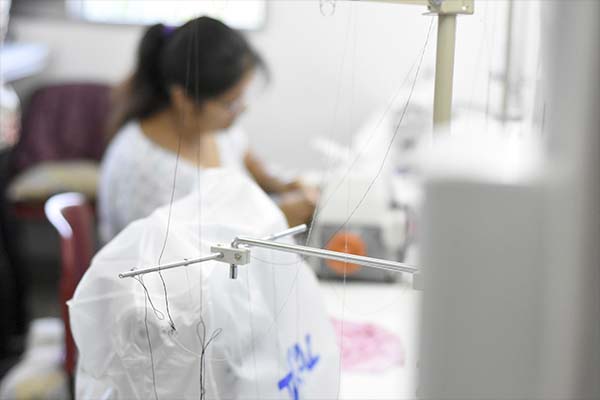 Apuestan a la producción textil industrial y artesanal