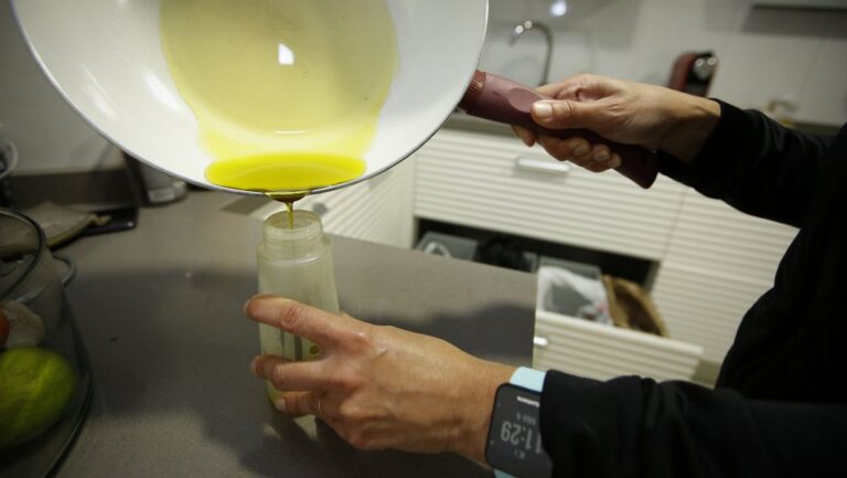 Buscan transformar aceite usado en Biodiesel
