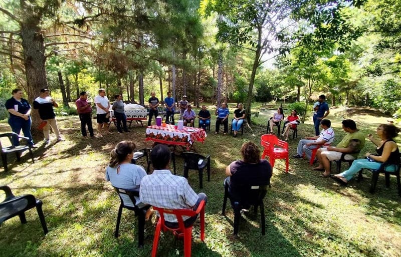 Distribuyeron plantines y alevines para fortalecer la agricultura familiar