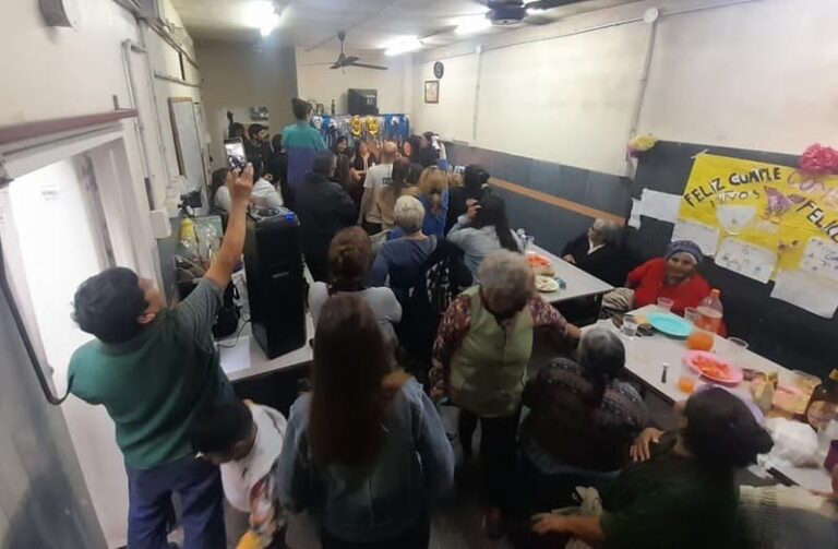 Brindan acompañamiento integral a personas en situación de calle