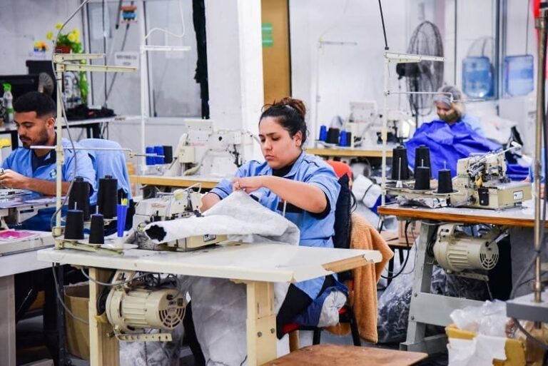 Compensan la crisis local con ventas en otras provincias