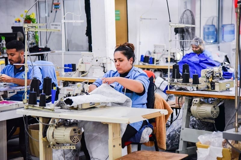 Compensan la crisis local con ventas en otras provincias