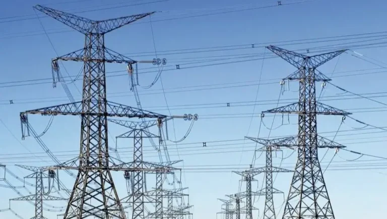 El Gobierno nacional lanza plan de saneamiento para deudas en el sistema eléctrico