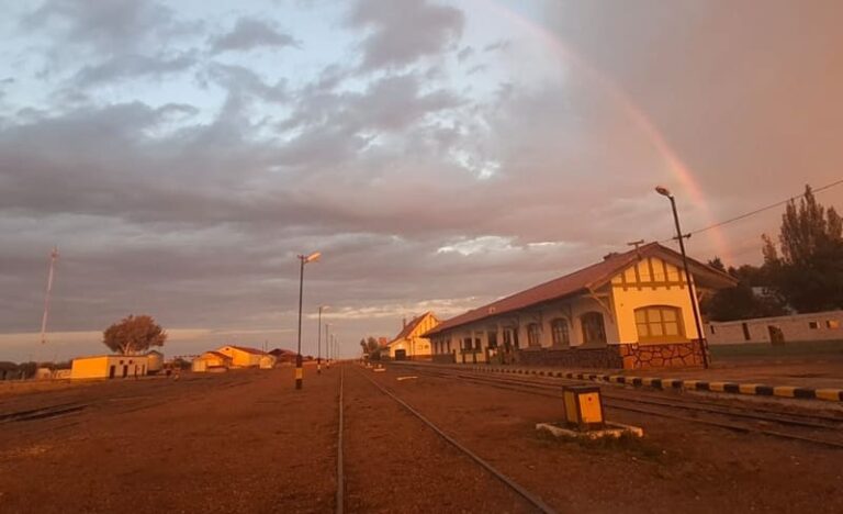 Desarrollan turismo comunitario con eje en patrimonio ferroviario