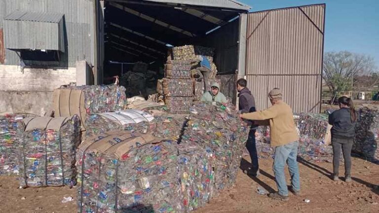 Le dan una segunda vida a materiales recuperados