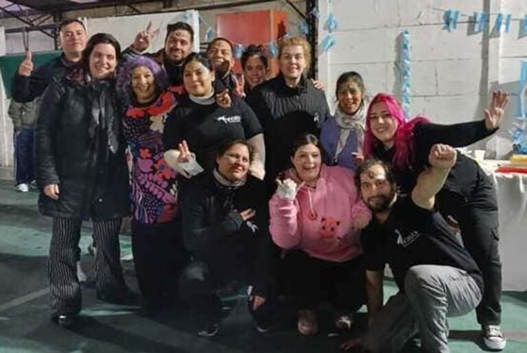 Restaurante autogestionado emplea jóvenes desde hace 20 años