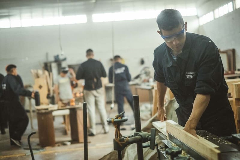 Transforman vidas tras las rejas a través del trabajo y el deporte