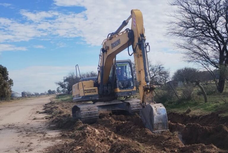 Construyen un nuevo acueducto para mejorar el suministro de agua en Guatraché