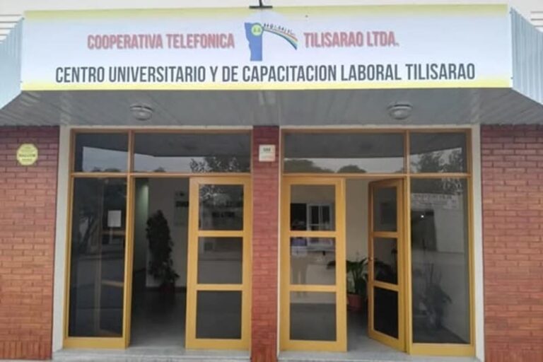 Ofrecen formación universitaria local para evitar migración juvenil