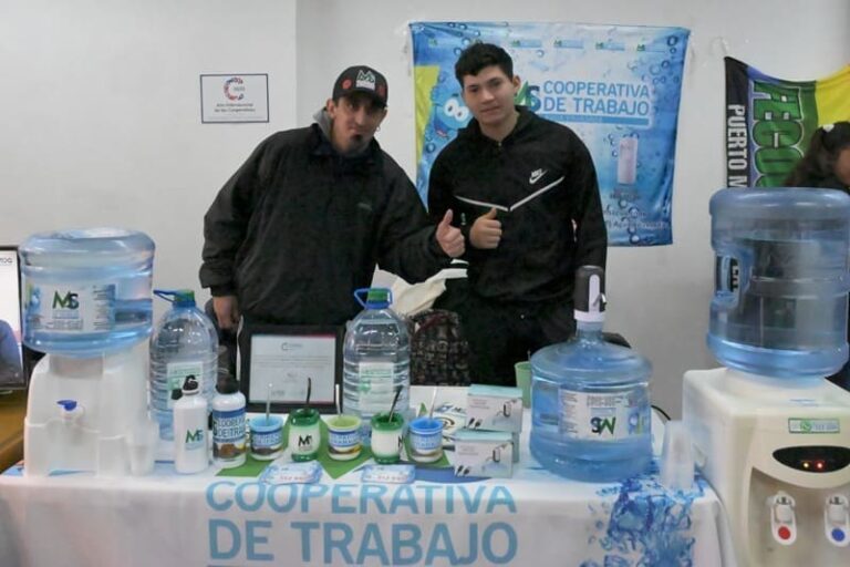 Fabrican dispensadores con producción nacional