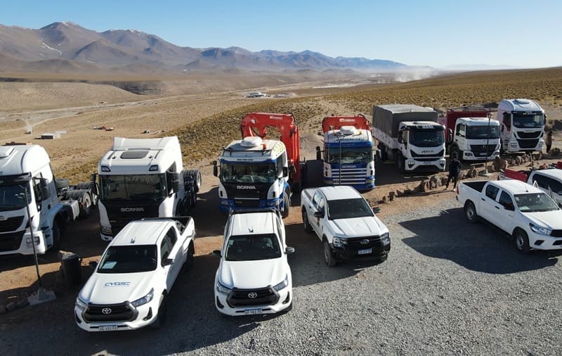 Transportistas vinculan sus vehículos para trabajar en la minería