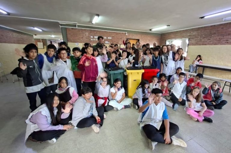 Dictan charlas en escuelas sobre el cuidado del agua