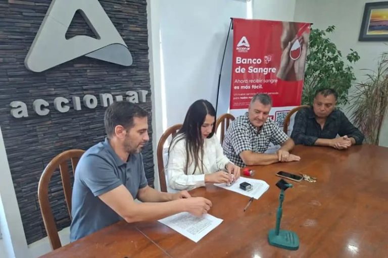 Adhieren a familias al Banco de Sangre provincial