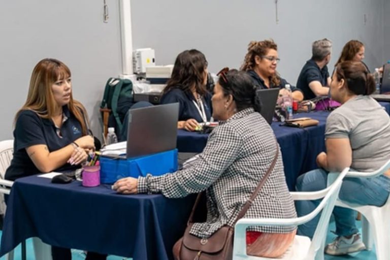 Con cuatro jornadas semanales acercan trámites a los barrios