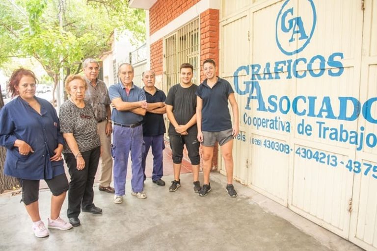 Denuncian irregularidades en el remate de un edificio