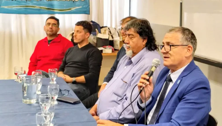 Presentan capacitación en instalaciones eléctricas