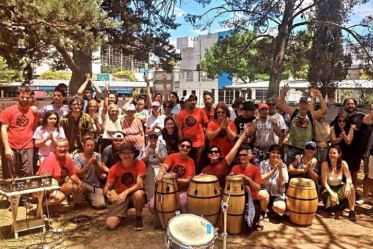 Organizan peñas y clases abiertas de percusión