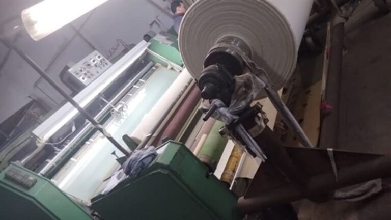 Adaptan producción para resistir crisis en la industria textil