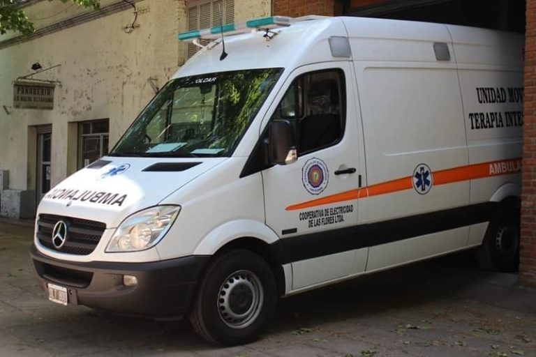 Apoyan una fábrica local de ataúdes para generar empleo
