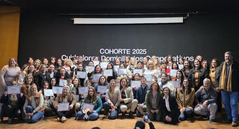Capacitaron a 55 cuidadores para atender nuevas demandas sociales