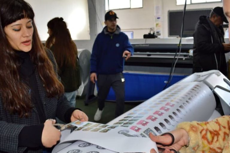 Diversifican servicios para enfrentar la caída del mercado textil