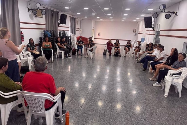 Incorporan nuevos enfoques para acompañar a personas con discapacidad
