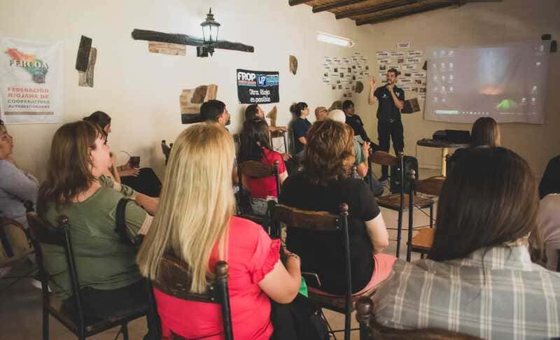Organizan su taller electromecánico para producción de energías renovables
