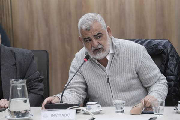 CALF defendio su autonomia ante el Congreso FN