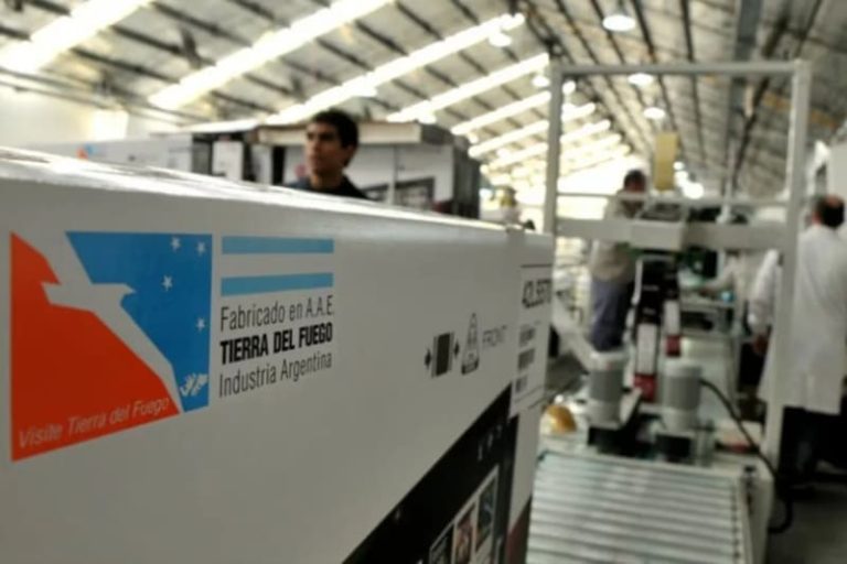 Cuestionan el ingreso de componentes ya ensamblados para fabricar aires acondicionados