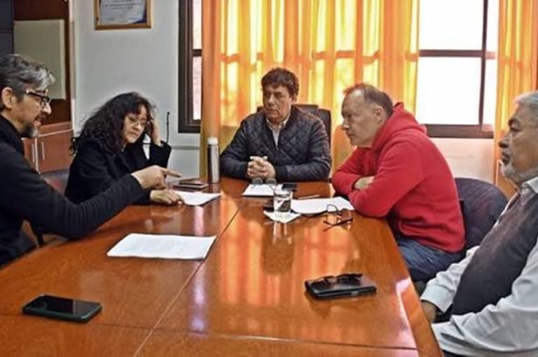 Elaboran una propuesta para reglamentar la ley cooperativa provincial