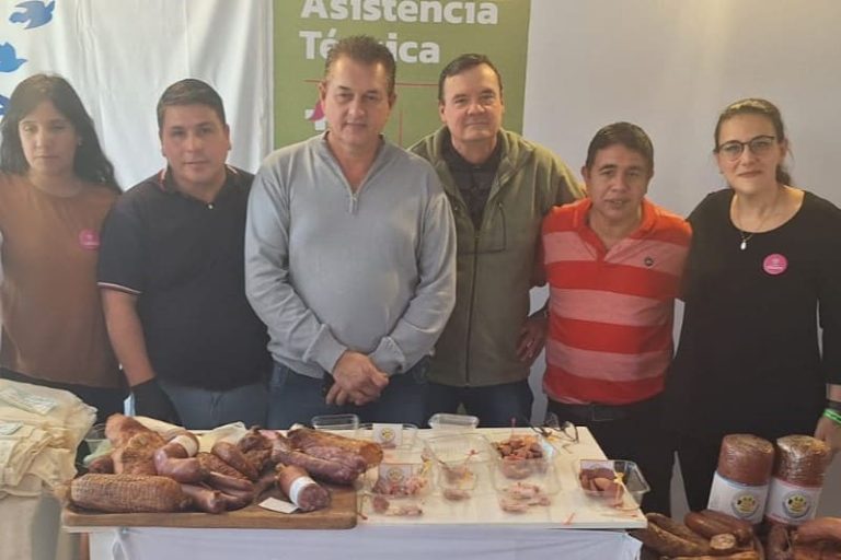 Mantienen activa una histórica planta alimentaria recuperada