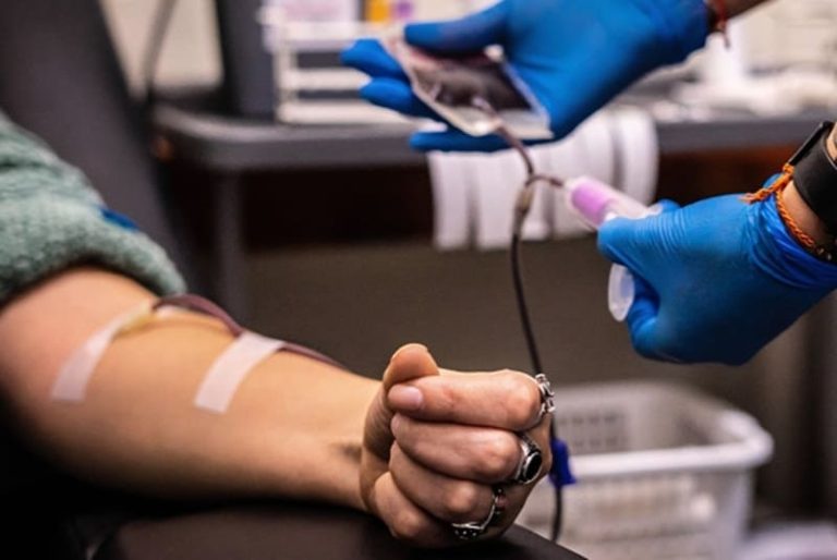 Convocan a vecinos para donar sangre en La Falda