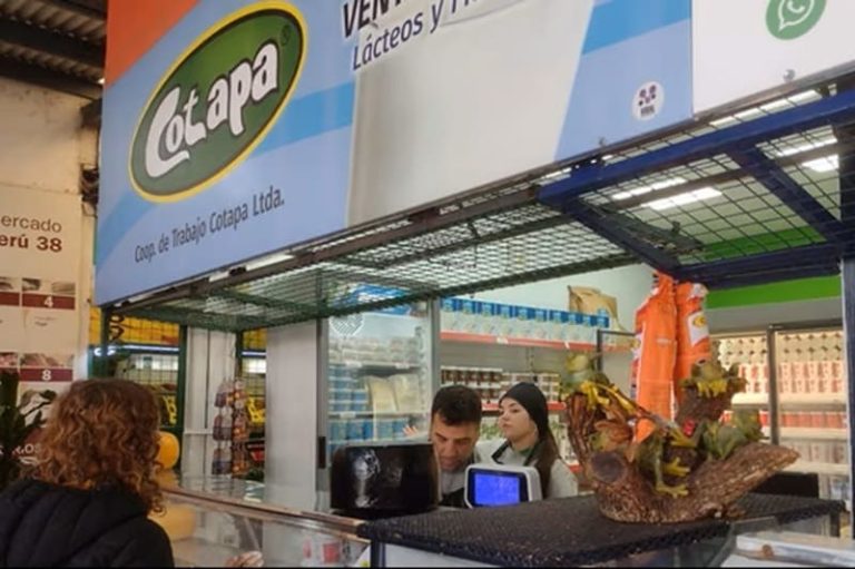 Inauguraron su quinto local y suman descuentos para docentes
