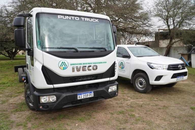 Incorporaron dos vehículos cero kilómetro para la red eléctrica