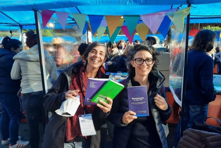 La edición independiente enfrenta mayores costos y menos papel