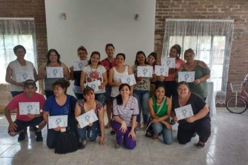 Dictan capacitaciones virtuales y presenciales para profesionalizar la asistencia domiciliaria