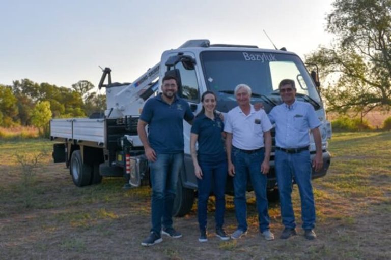 El servicio eléctrico llega a más parajes