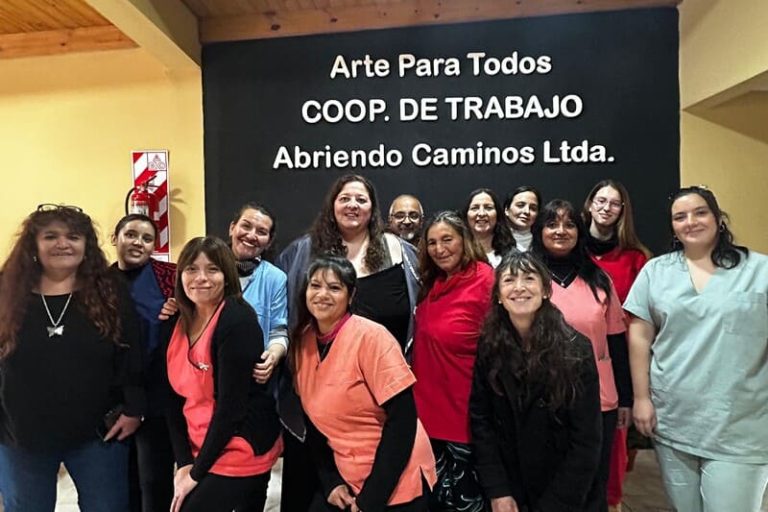 Habilitan centro integral con salas sensoriales y talleres productivos